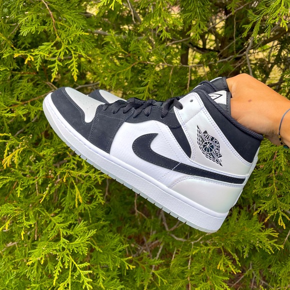 Jordan Other - ⚫️⚪️AIR JORDAN 1 MID DIAMOND SHORTS. BRAND NEW. SZ 11. COMES WITH BOX.
